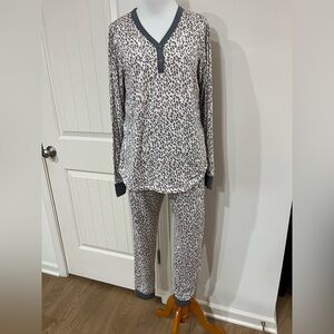 Cuddl Duds  Pajama Set with Leopard Print